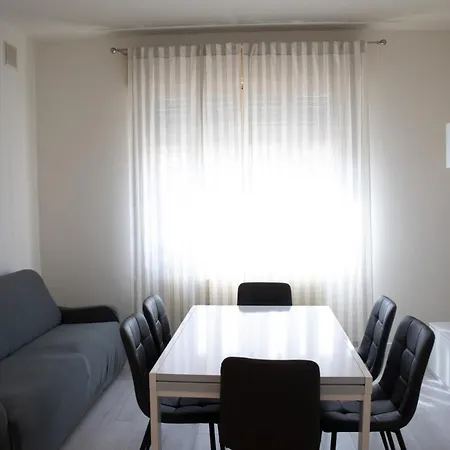 Apartment House Anna